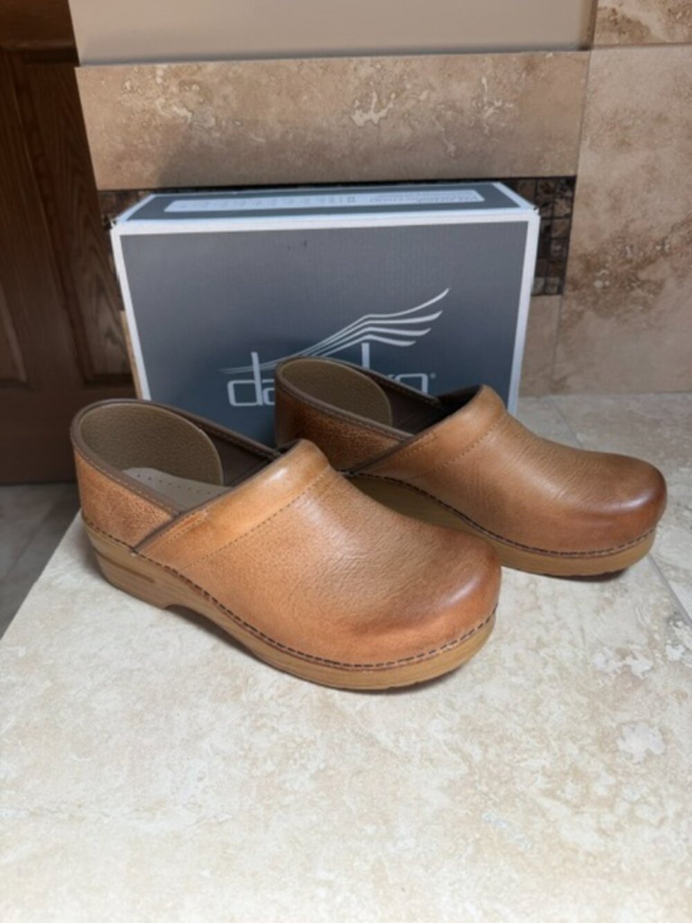 Dansko Professional Clog (Honey Distressed) - Picture 3 of 7